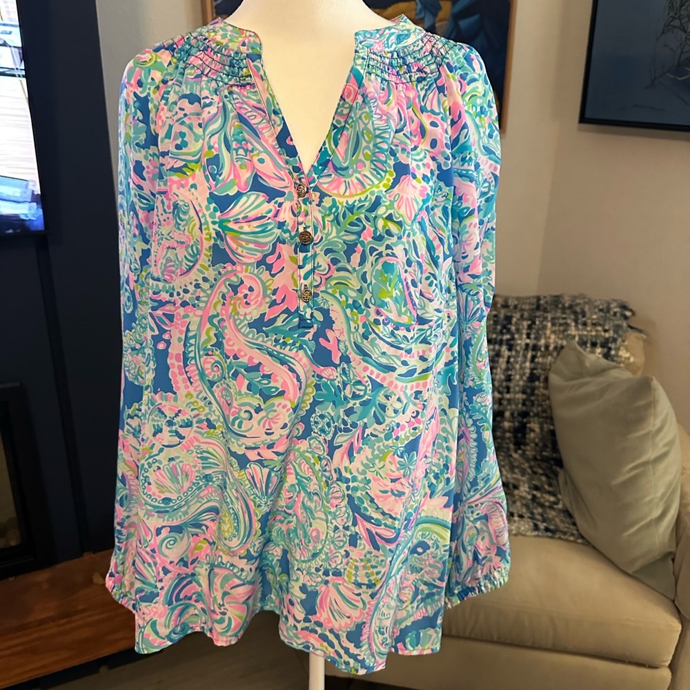 Lilly Pulitzer Elsa “Dream Team” Size Medium NWT